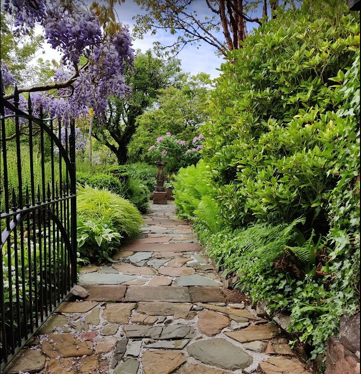 Garden path leading through gate